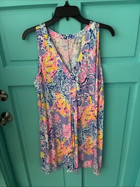 Lilly Pulitizer v neck skeevless dress.Size M. 200.% Pima Cotton. New w/o tags.
